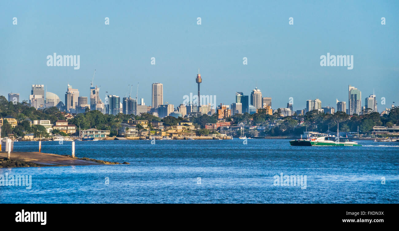 Australien, New South Wales, Blick auf die Skyline von Sydney aus Parramatta River an Putney Punkt Stockfoto