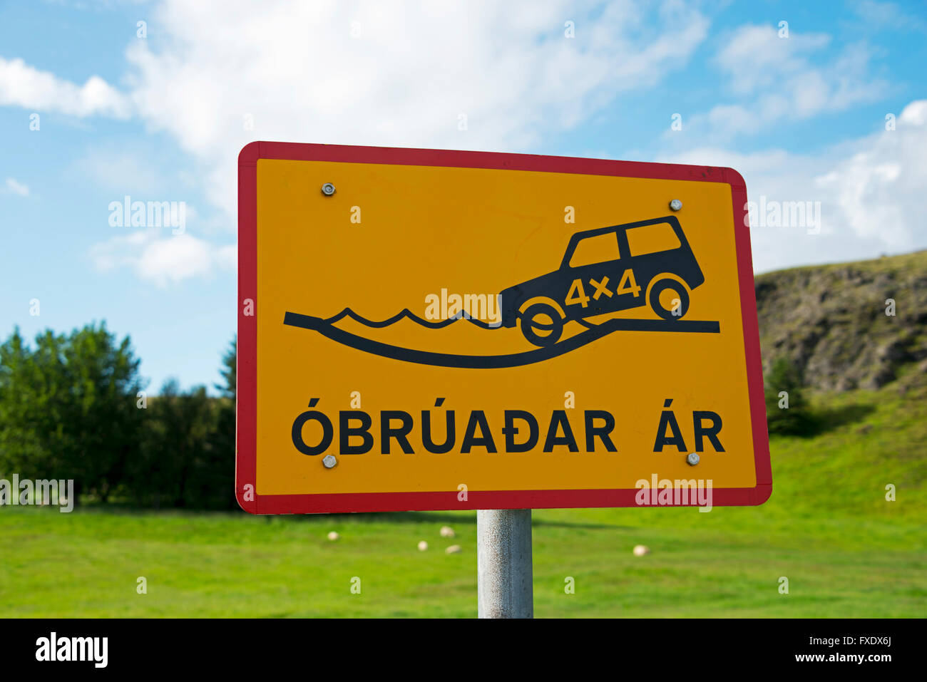 Schild Obruadar Ar, Fluss überqueren, ford nur mit Allrad Auto, Island Stockfoto