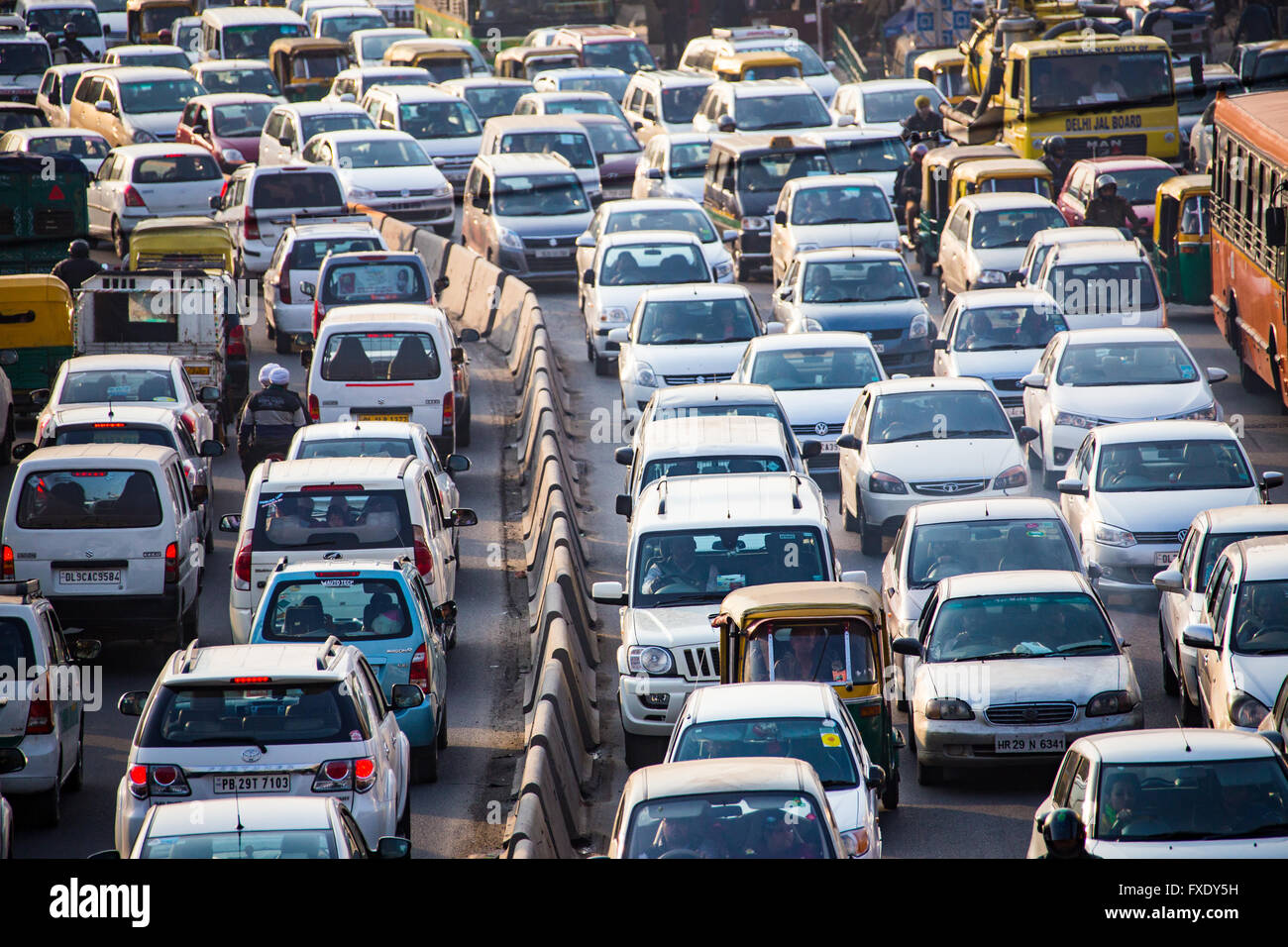 Überfüllten Ringstraße in Delhi, Indien Stockfoto