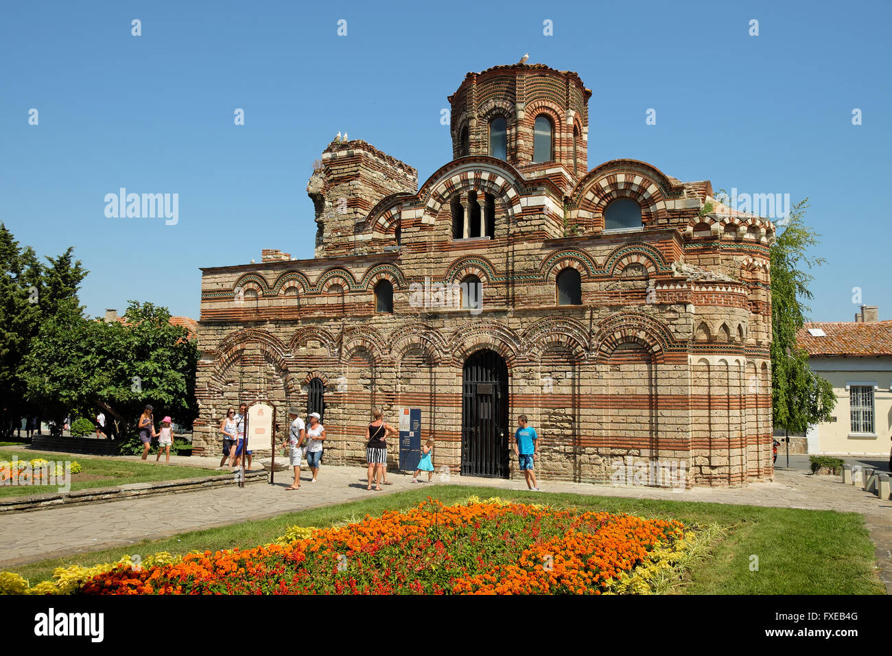 NESSEBAR, Bulgarien - 18. Juli 2015: Die Kirche von Christus Pantokrator in der Altstadt von Nessebar, Bulgarien Stockfoto