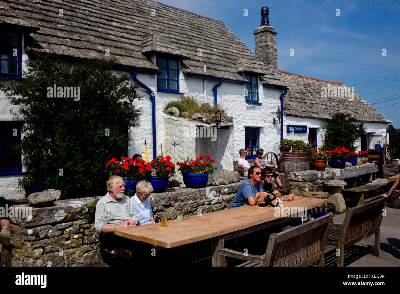 Platz und Kompass Pub an Wert Matravers, Isle of Purbeck, Dorset, Großbritannien Stockfoto