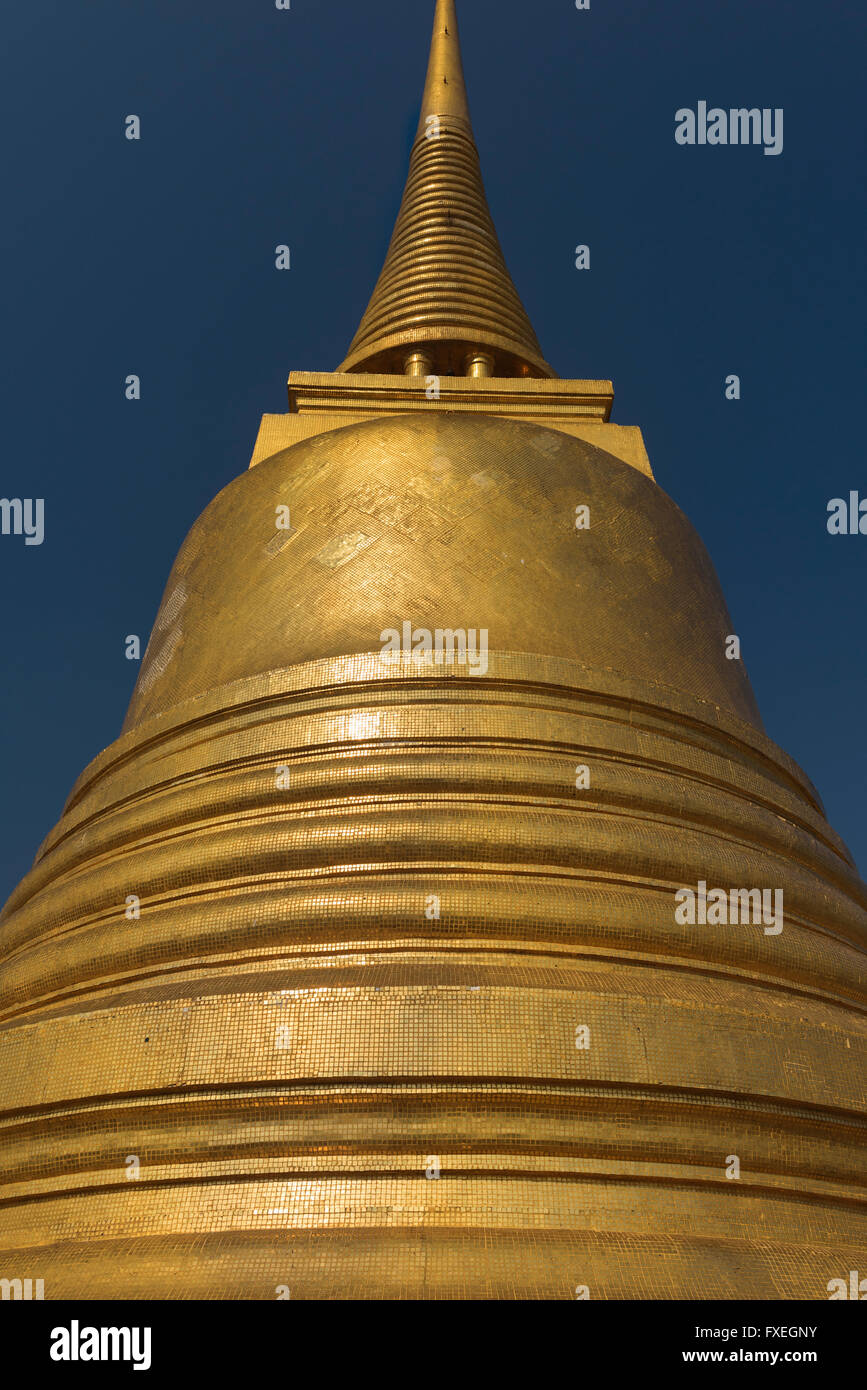Vergoldeten Chedi am Golden Mount Wat Saket Bangkok Thailand Stockfoto