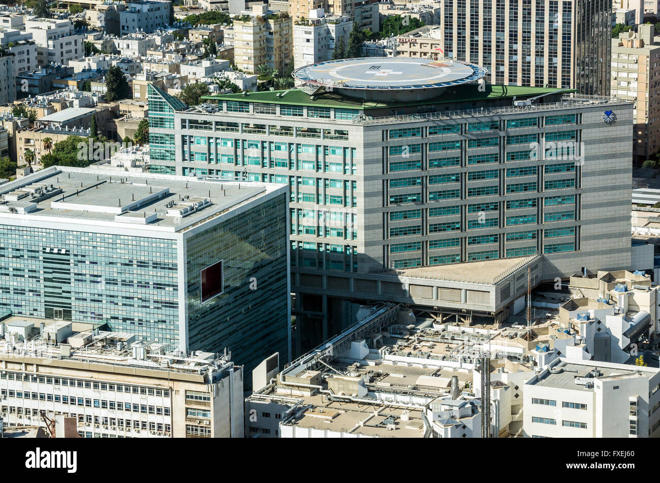Stadt Tel Aviv in Israel. Luftaufnahme von Aussichtsplattform im Azrieli Center Circular Tower im Sourasky Medical Center Stockfoto