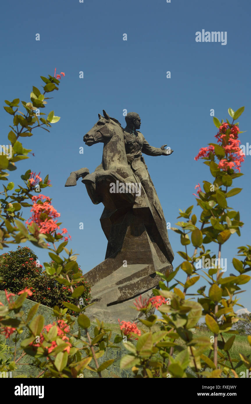 Die Statue von Antonio Maceo am Plaza De La Revolucion. Santiago De Cuba, Kuba Stockfoto
