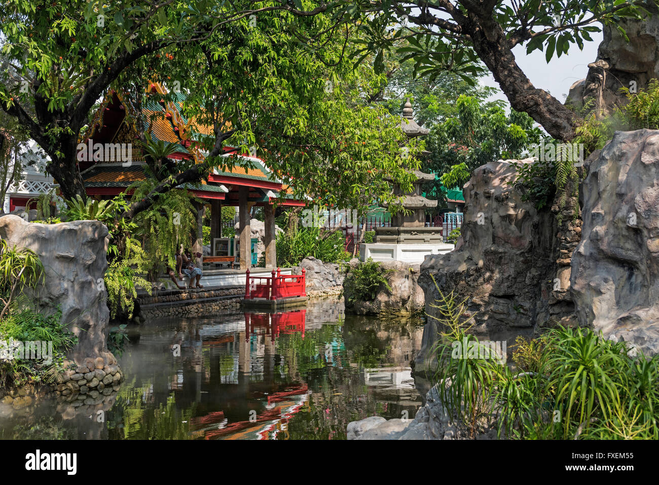 Wat Prayoon Turtle Mountain Lake Bangkok Thailand Stockfoto