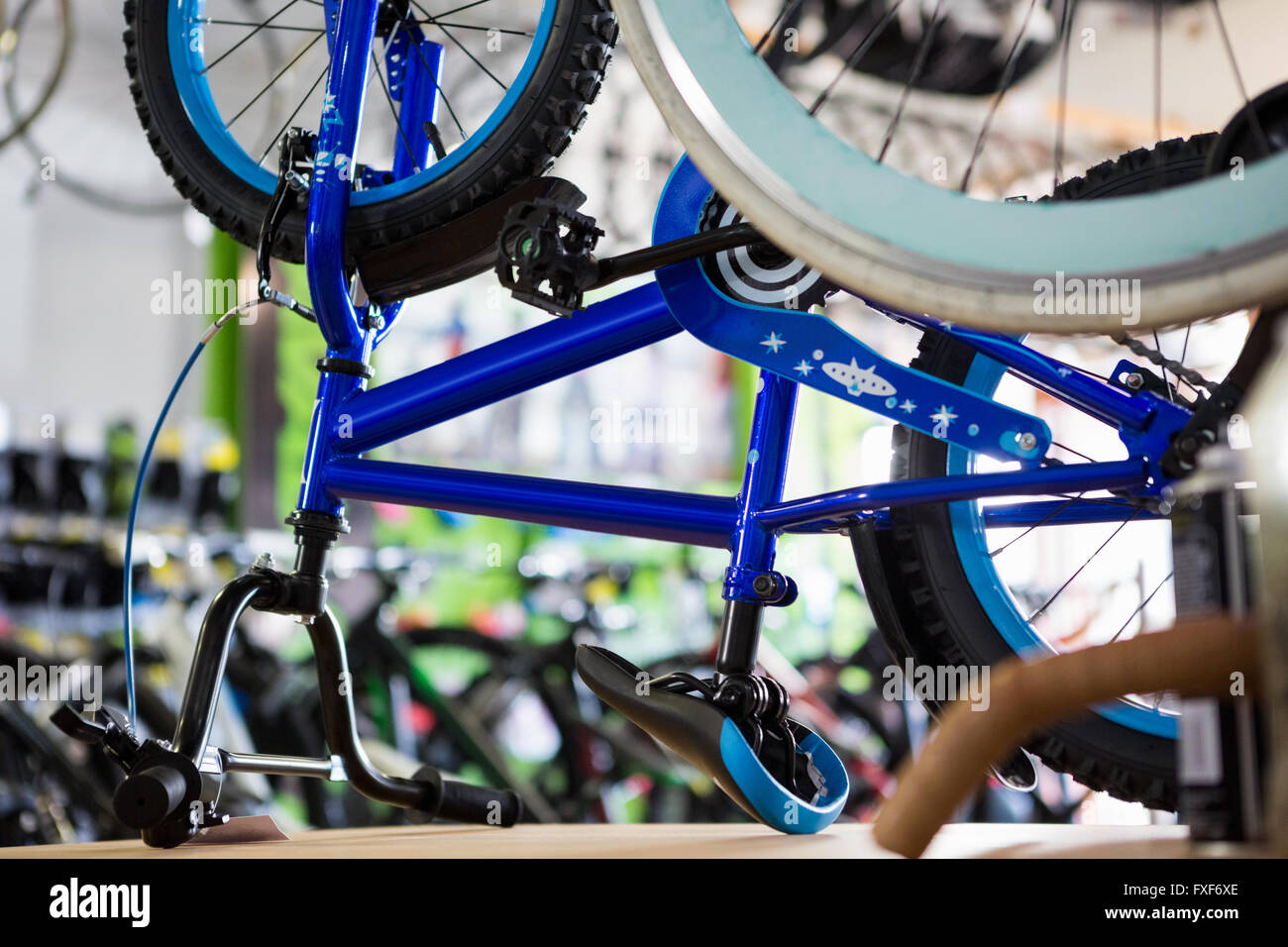 Nahaufnahme von Fahrrad repariert Stockfoto