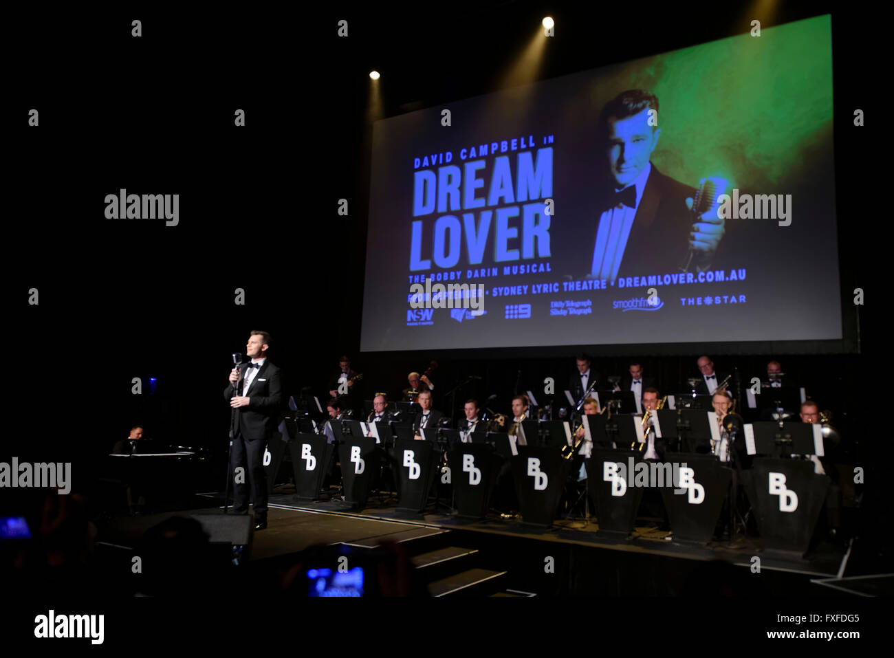 David Campbell singt ein Medley aus Liedern während der Besetzung Ankündigung für "Dream Lover, The Bobby Darin Musical" in Sydney Lyric Theatre am 4. April. "Dream Lover" ist die Geschichte des legendären Sänger, Songwriter und Schauspieler Bobby Darin. Sydney, Australien. 4. April 2016. © Hugh Peterswald/Alamy Live-Nachrichten Stockfoto