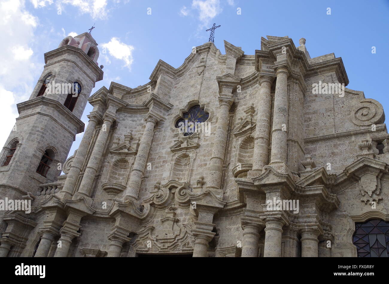 Fassade der Kathedrale von Havanna in Kuba Stockfoto