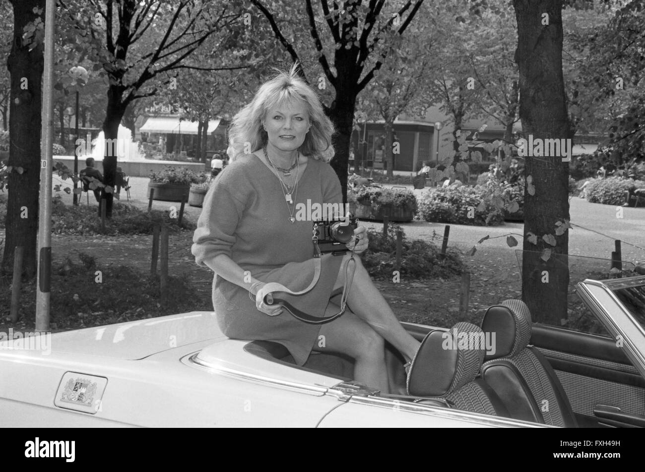 Deutsche Fictitious character Christiane Rücker, Deutschland 1980er ...