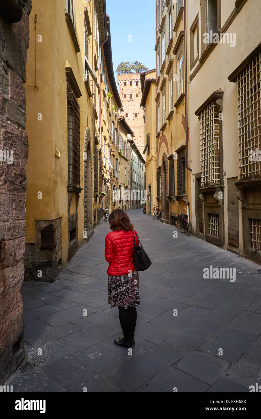 Torre Guinigi Turm aus Via Sant ' Andrea, Lucca, Toskana. Italien. Die