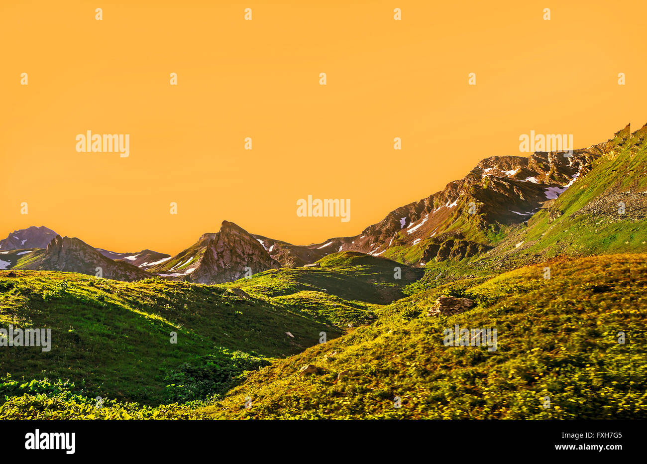 Sommerabend auf der Great Saint Bernard Pass, alte Straße entlang dem Aosta-Tal - Alpen Stockfoto