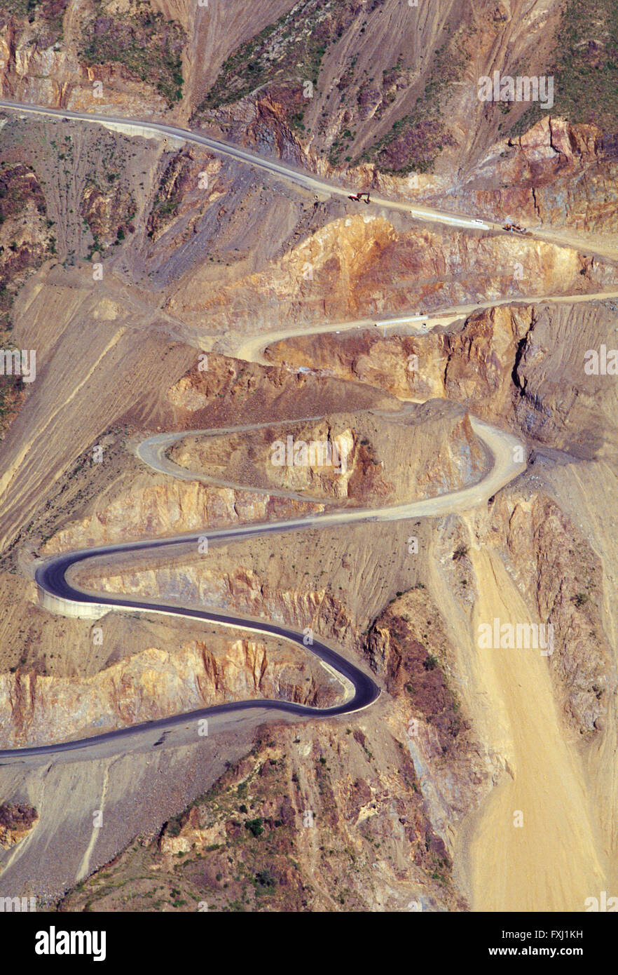 Steile Berge kurvenreiche Straße in Asir Nationalpark (Al Soudah); Königreich Saudi Arabien Stockfoto