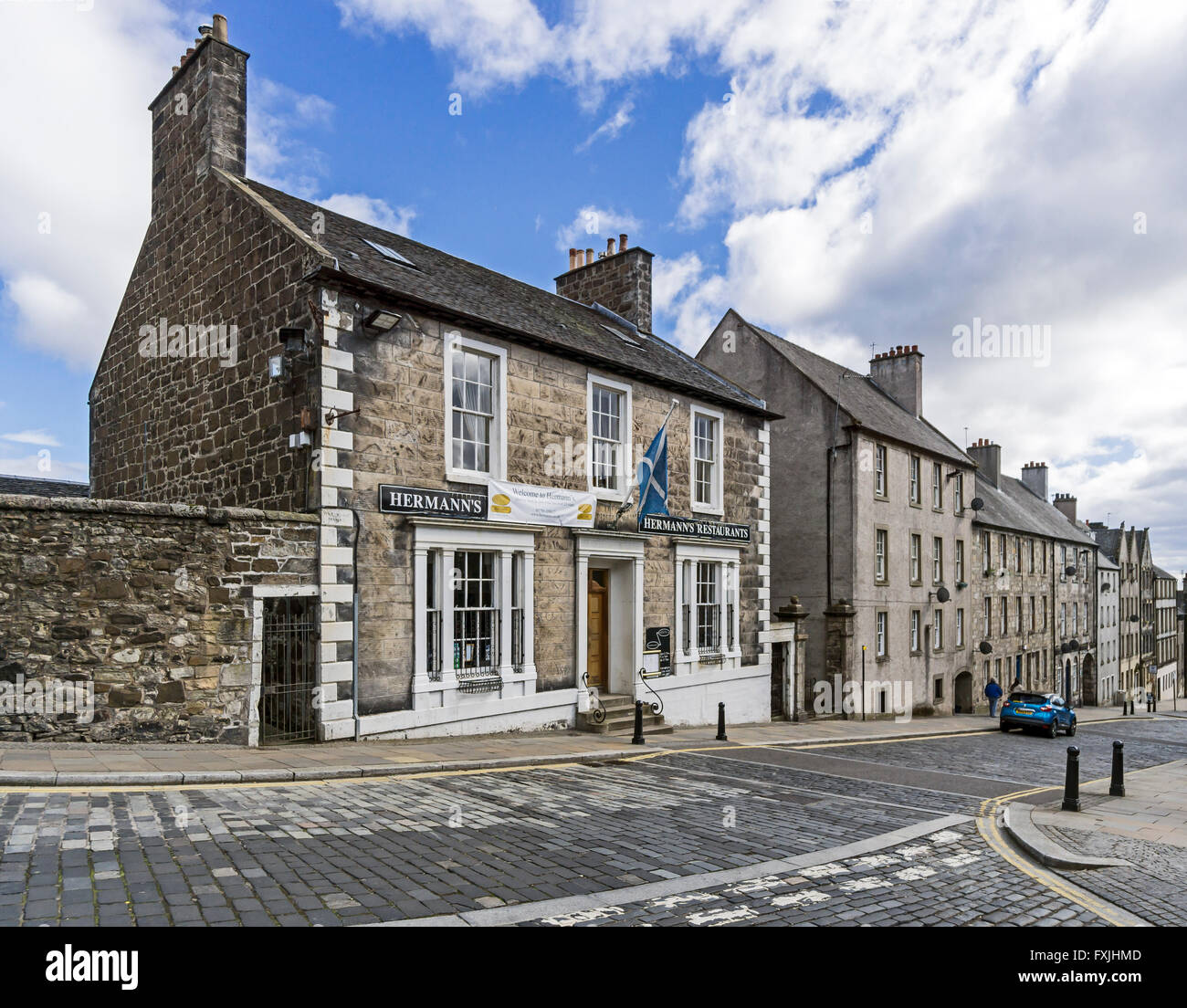 Hermann's Restaurant an der Spitze der Broad Street in Stirling, Schottland Stockfoto
