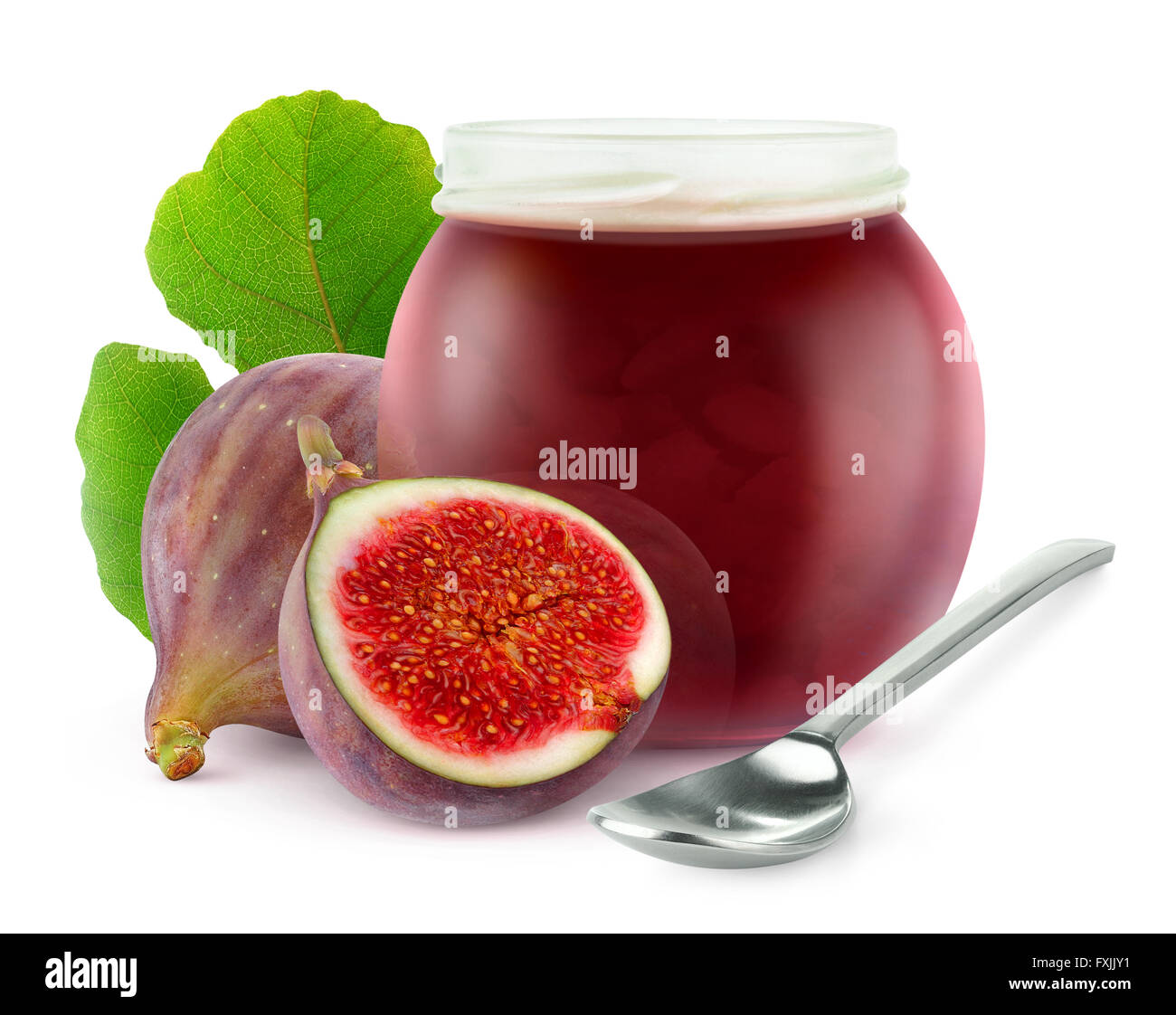Isolierte Feigenmarmelade. Schneidet Fig Früchte und offenen Glas mit Marmelade, isoliert auf weißem Hintergrund mit Beschneidungspfad Stockfoto