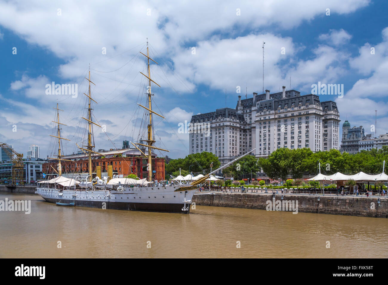 Ein historisches Museumsschiff in Puerto Madero, Buenos Aires, Argentinien, Südamerika. Stockfoto