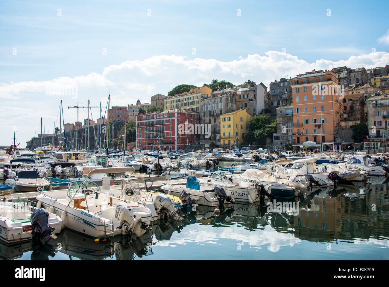 Alter Hafen mit Motorbooten, Vieux Port, Port de Plaisance, Bastia, Haute-Corse, Nordküste, Korsika, Frankreich Stockfoto