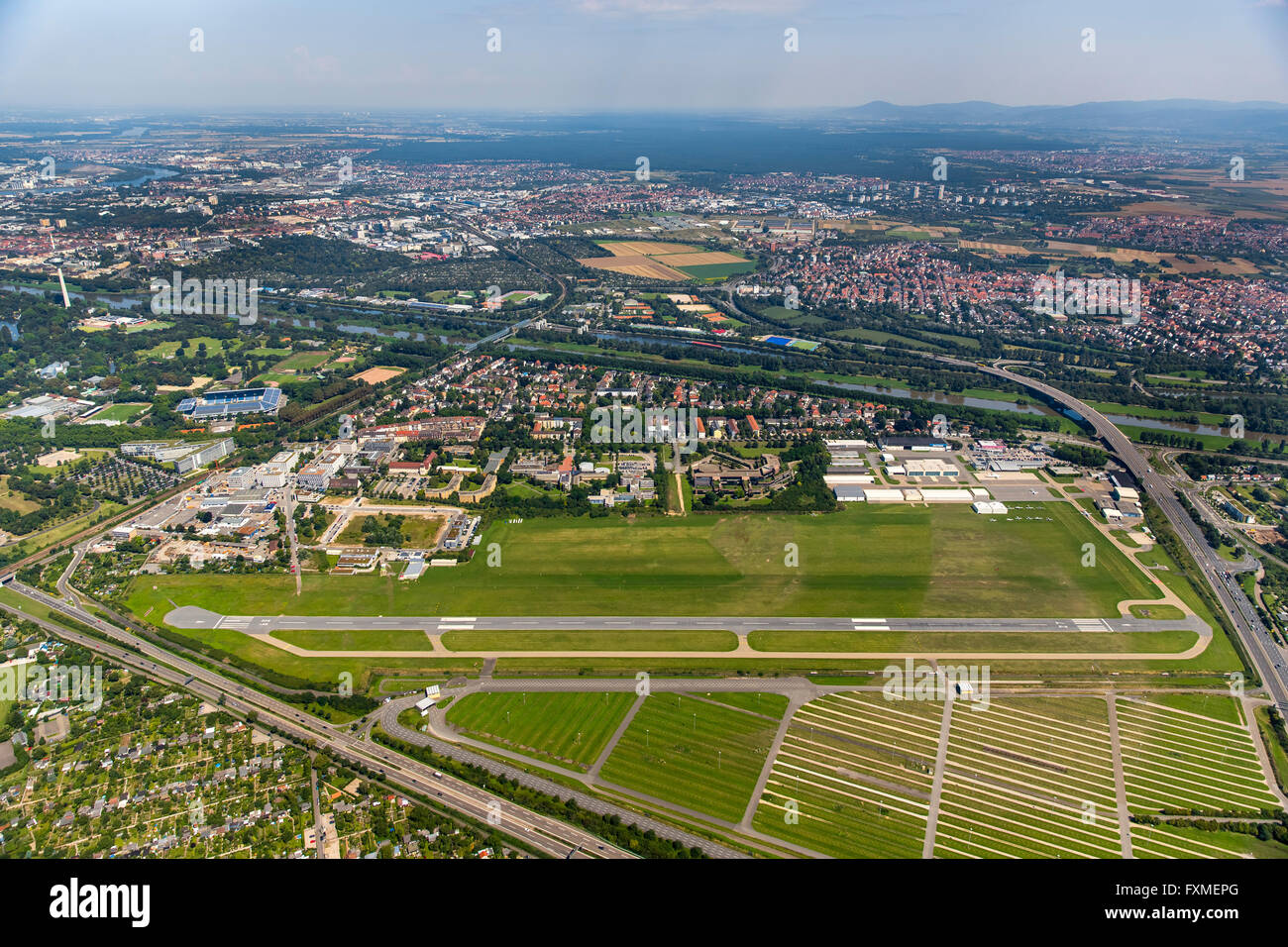 Luftaufnahme, Flughafen Mannheim-Neuostheim, Flugplatz, allgemeine ...