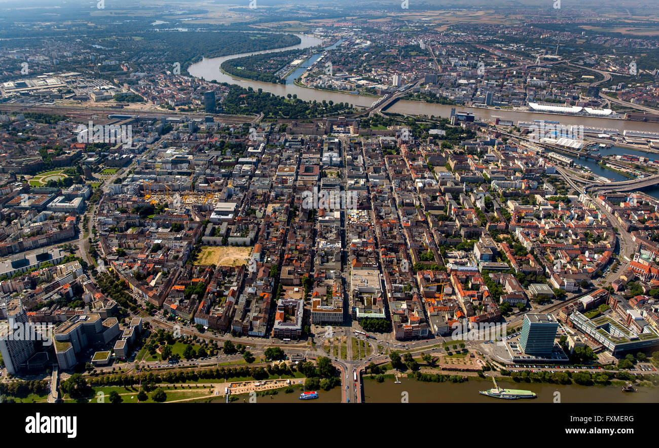 Luftaufnahme, Quadrate Mannheim, Altstadt, mit Blick auf den Neckar in