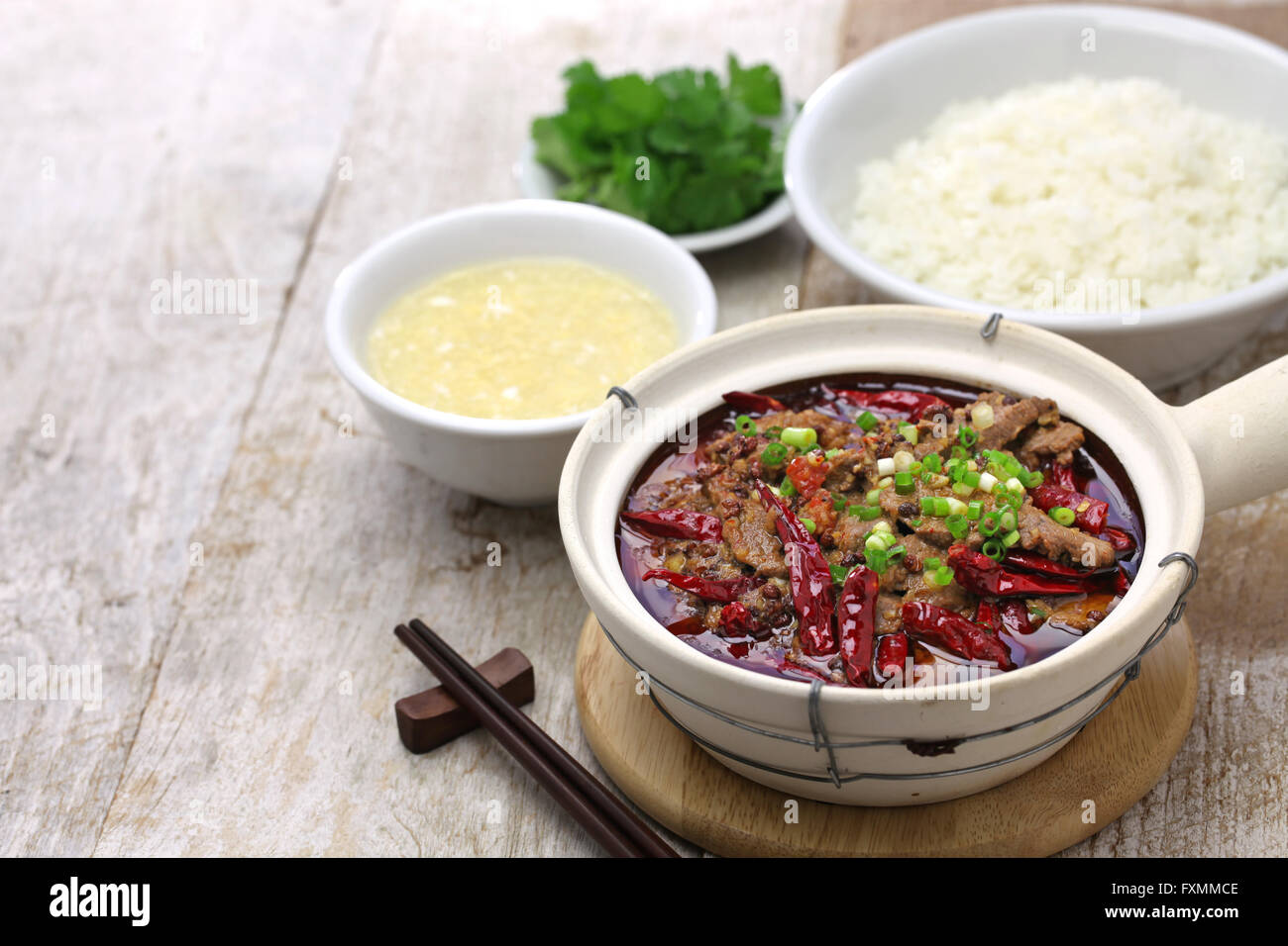 Shuizhu, Shui Zhu, geschnittene Rindfleisch in heiße Chili-Öl, chinesische Sichuan-Küche Stockfoto