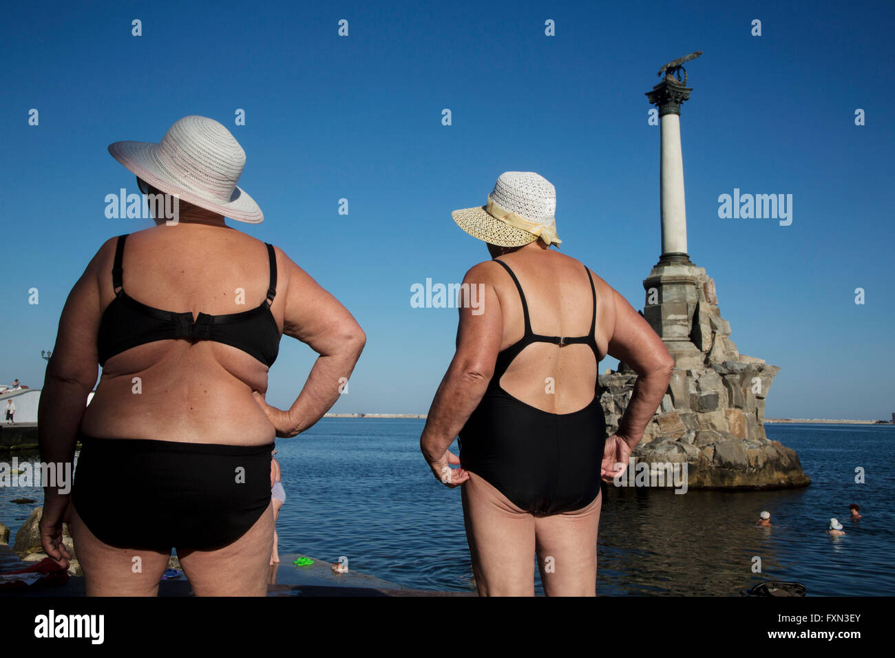 Blick auf das Denkmal für die versenkte Schiffe in Sewastopol in der Sommersaison, Republik Krim Stockfoto
