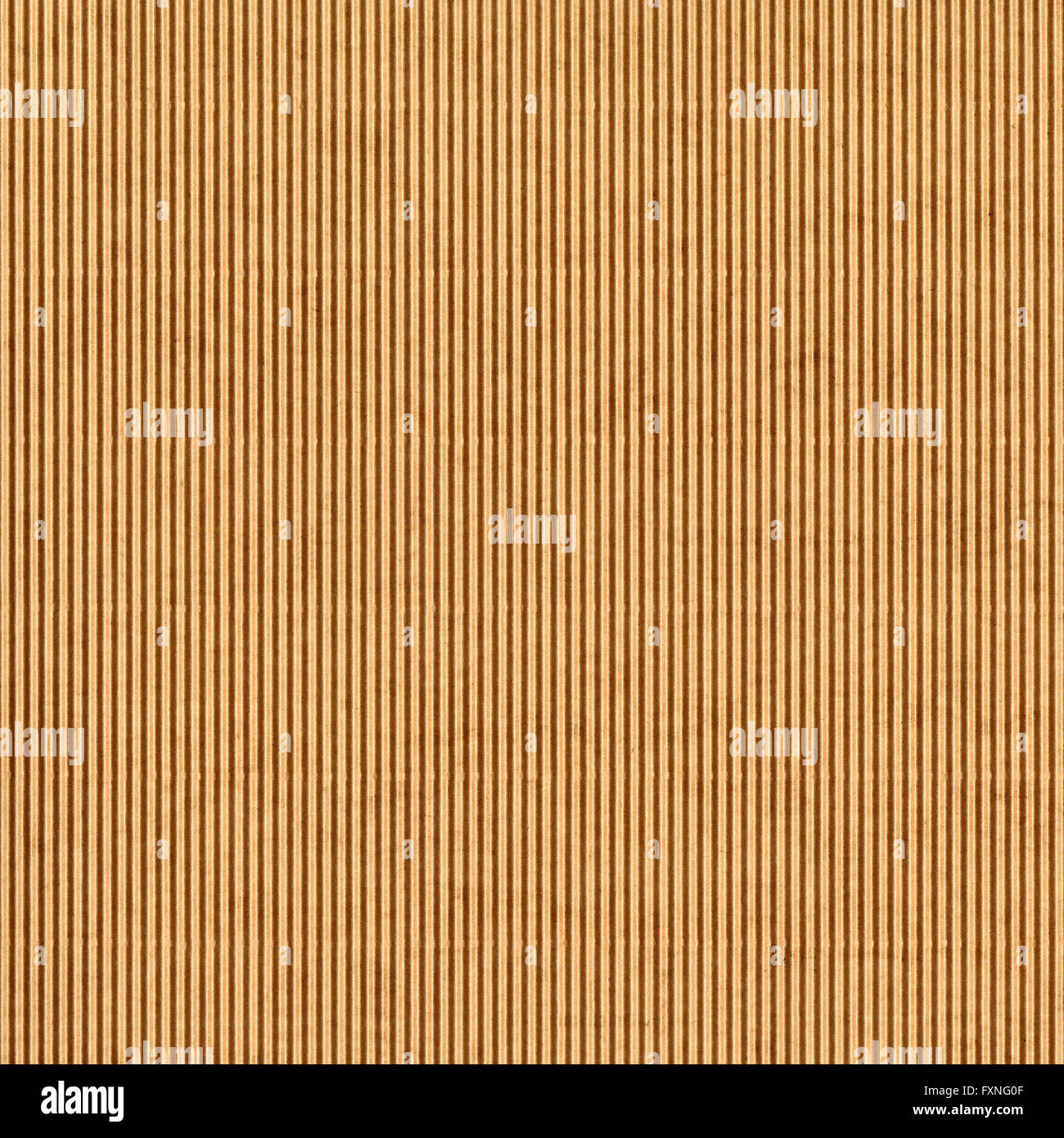 Braune Wellpappe mit gestreifter Textur Stockfoto