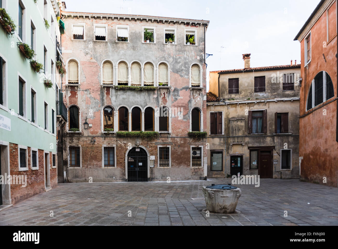 Venedig alte gebäude -Fotos und -Bildmaterial in hoher Auflösung – Alamy