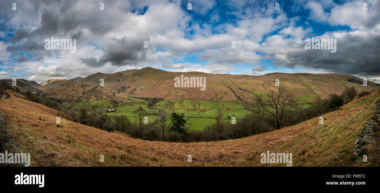 Cumbria Fells betrachtet die A592 im Lake District, Cumbria, UK Stockfoto