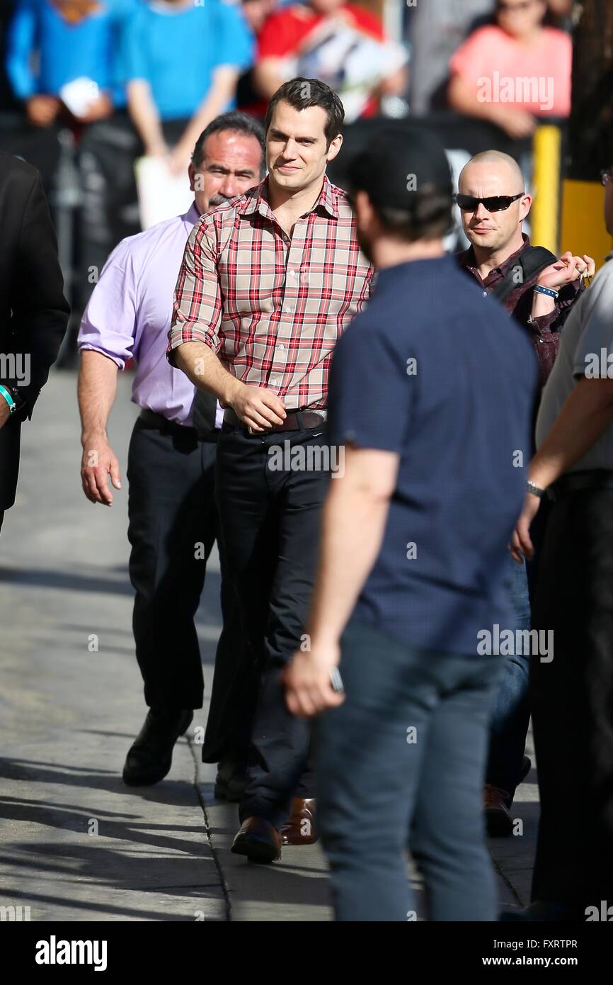 Henry Cavil gesehen kommen in den ABC-Studios für Jimmy Kimmel Live mit: Henry Cavill Where: Los Angeles, California, Vereinigte Staaten von Amerika bei: 17. März 2016 Stockfoto