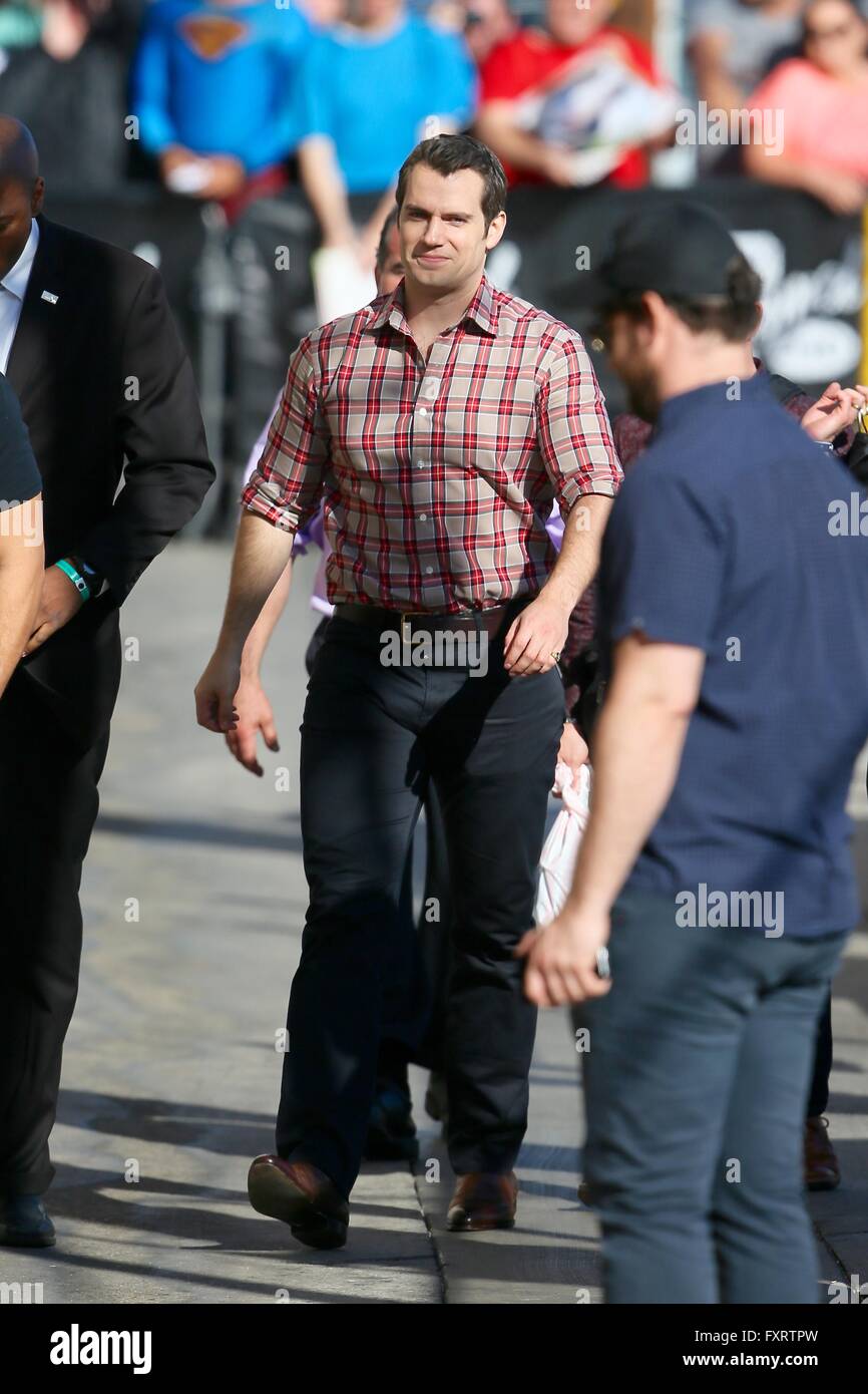 Henry Cavil gesehen kommen in den ABC-Studios für Jimmy Kimmel Live mit: Henry Cavill Where: Los Angeles, California, Vereinigte Staaten von Amerika bei: 17. März 2016 Stockfoto