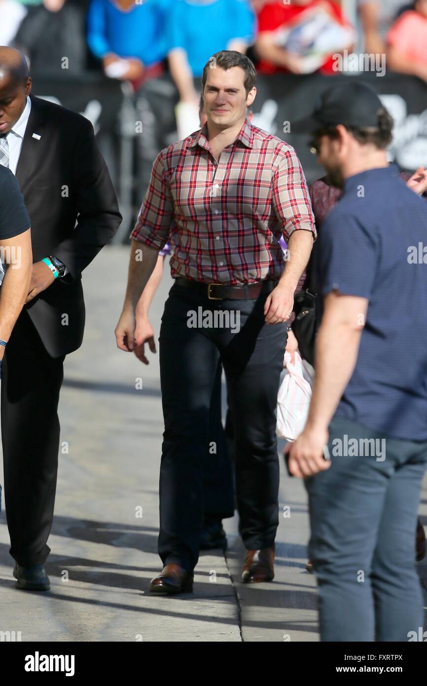 Henry Cavil gesehen kommen in den ABC-Studios für Jimmy Kimmel Live mit: Henry Cavill Where: Los Angeles, California, Vereinigte Staaten von Amerika bei: 17. März 2016 Stockfoto