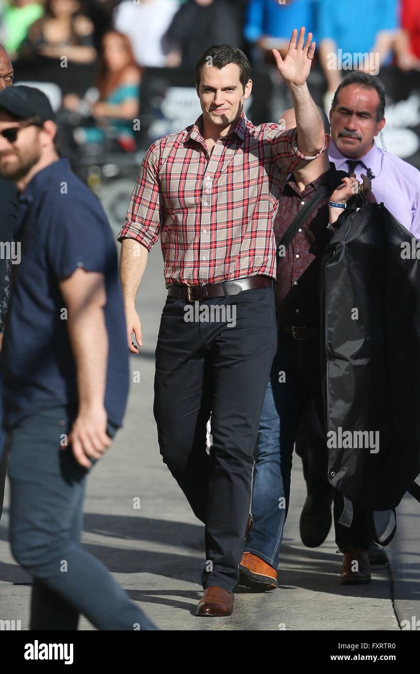Henry Cavil gesehen kommen in den ABC-Studios für Jimmy Kimmel Live mit: Henry Cavill Where: Los Angeles, California, Vereinigte Staaten von Amerika bei: 17. März 2016 Stockfoto