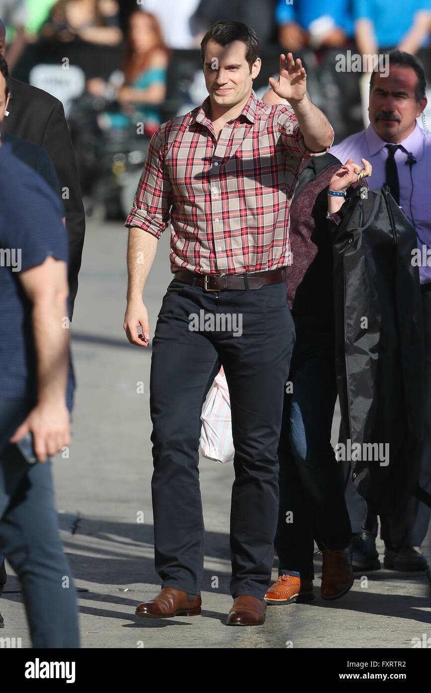 Henry Cavil gesehen kommen in den ABC-Studios für Jimmy Kimmel Live mit: Henry Cavill Where: Los Angeles, California, Vereinigte Staaten von Amerika bei: 17. März 2016 Stockfoto