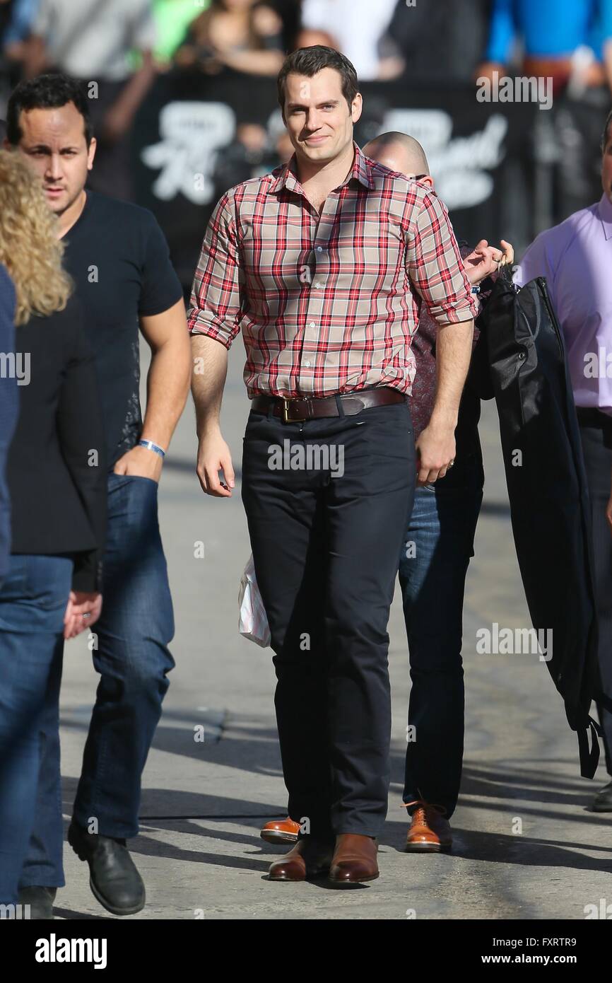 Henry Cavil gesehen kommen in den ABC-Studios für Jimmy Kimmel Live mit: Henry Cavill Where: Los Angeles, California, Vereinigte Staaten von Amerika bei: 17. März 2016 Stockfoto