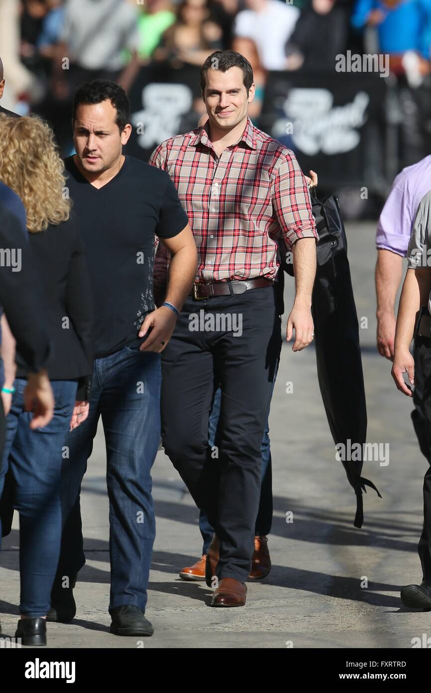 Henry Cavil gesehen kommen in den ABC-Studios für Jimmy Kimmel Live mit: Henry Cavill Where: Los Angeles, California, Vereinigte Staaten von Amerika bei: 17. März 2016 Stockfoto