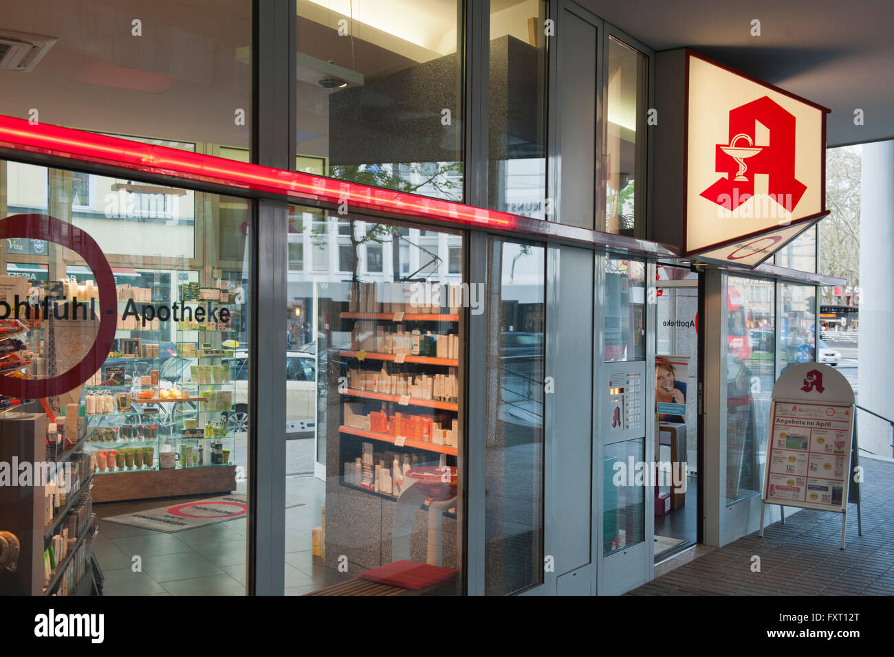 Köln, Buchforst, Josef-Haubrichs-Hof, Apotheke Stockfotografie - Alamy