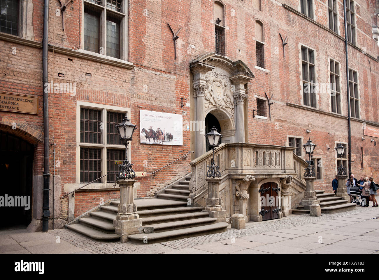 Danzig Main Rathaus Ratusz Miasta Türen mit dekorativen Treppen, Eingang der historischen Gebäudehülle Reisen Orte. Stockfoto