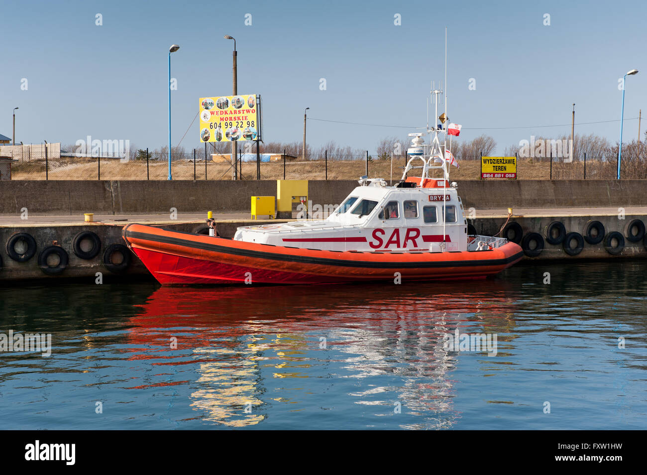SAR-Maritime Rettung Schiff, polnischen Name, Morski Statek Ratowniczy vertäut am Ufer im Szkuner Hafen in Wladyslawowo, Polen Stockfoto