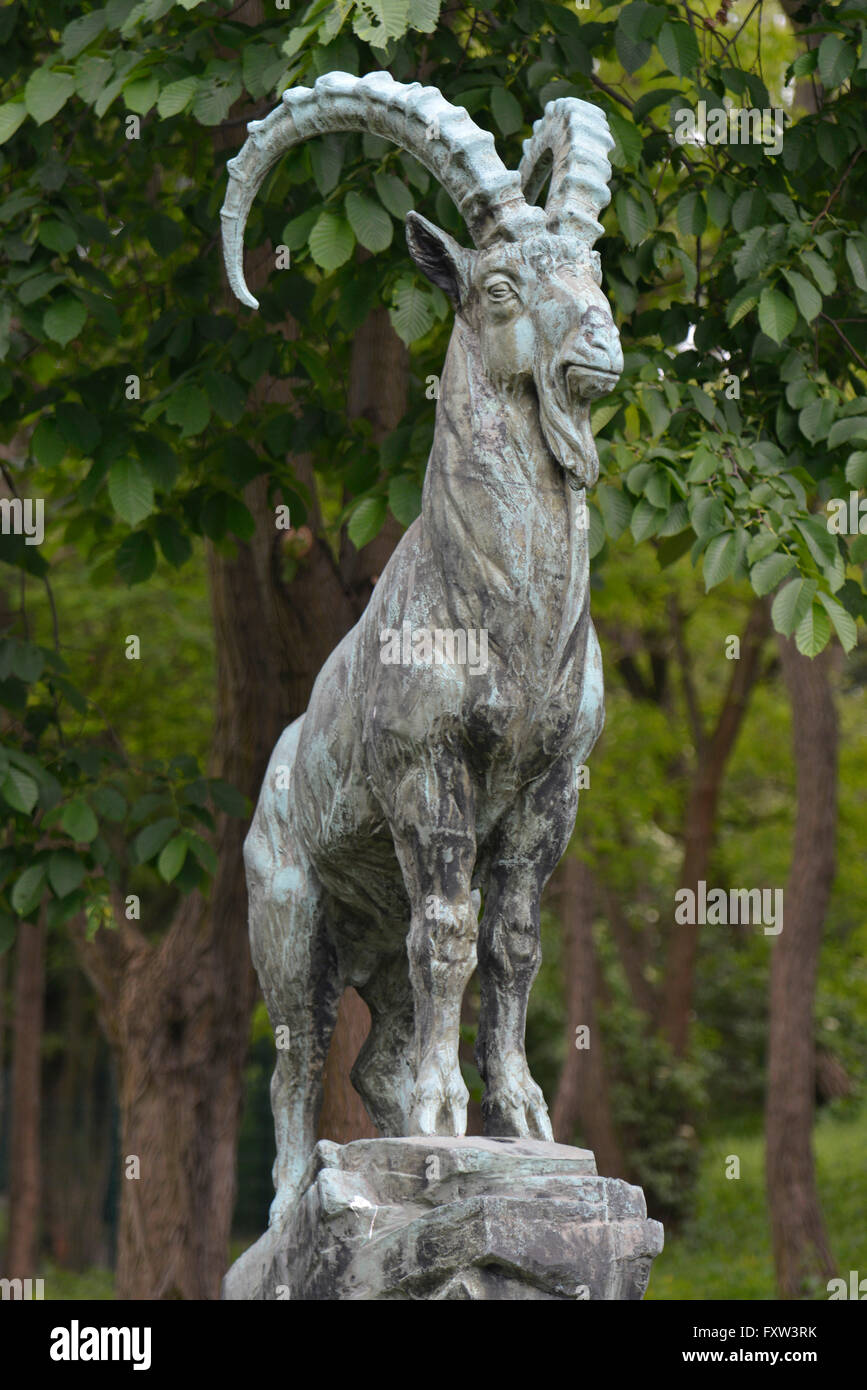 Steinbock, Bronze, Tierpark, Friedrichsfelde, Berlin, Deutschland Stockfoto