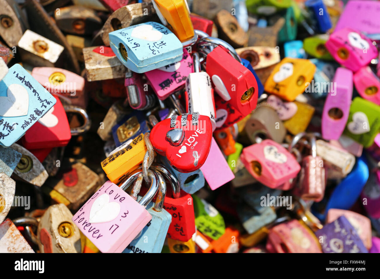 Schlösser der Liebe Vorhängeschlösser an N Seoul Tower, Namsan in Seoul, Korea Stockfoto