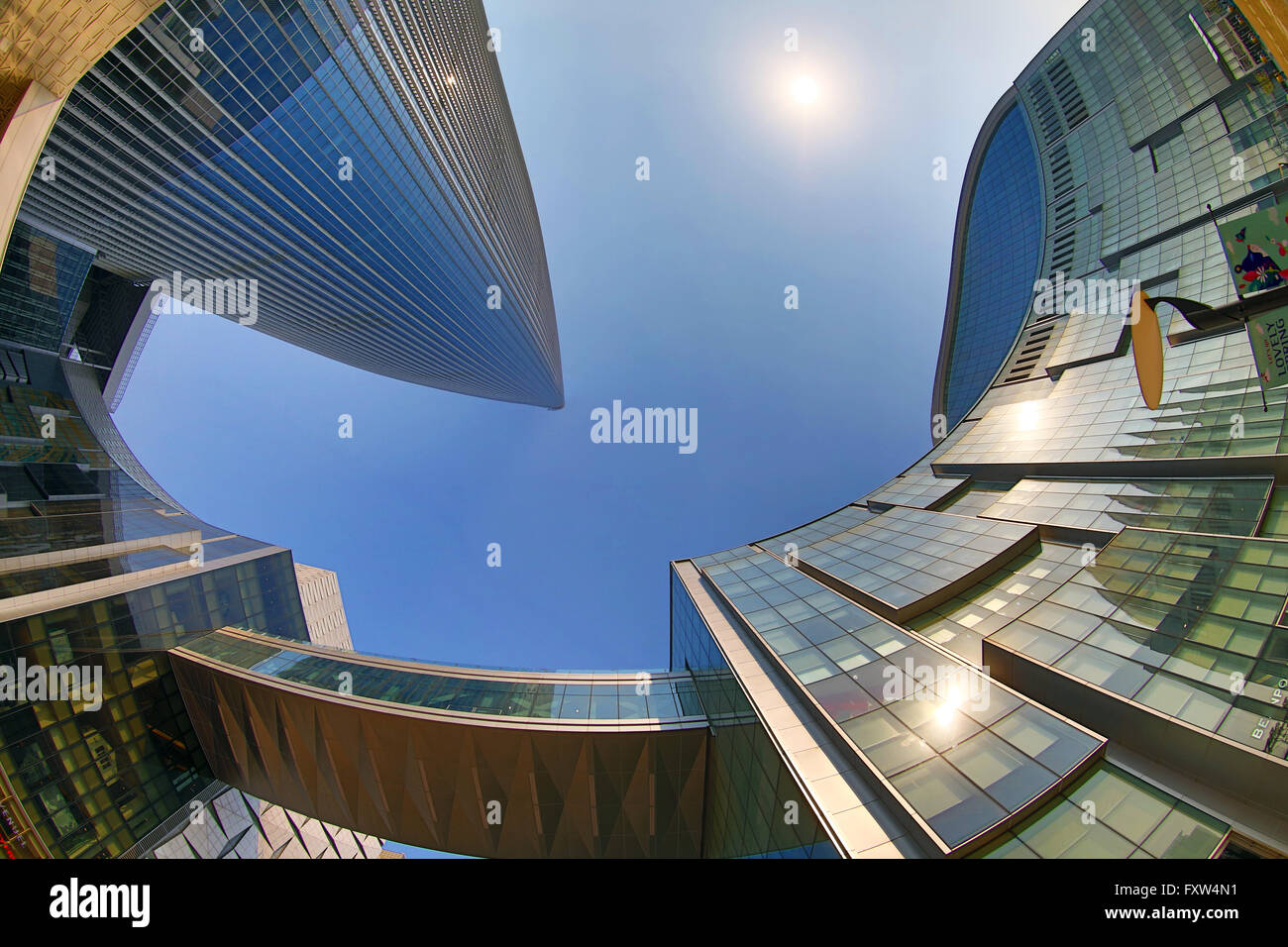Der Lotte World Tower und der Lotte World Mall in Jamsil in Seoul, Korea Stockfoto