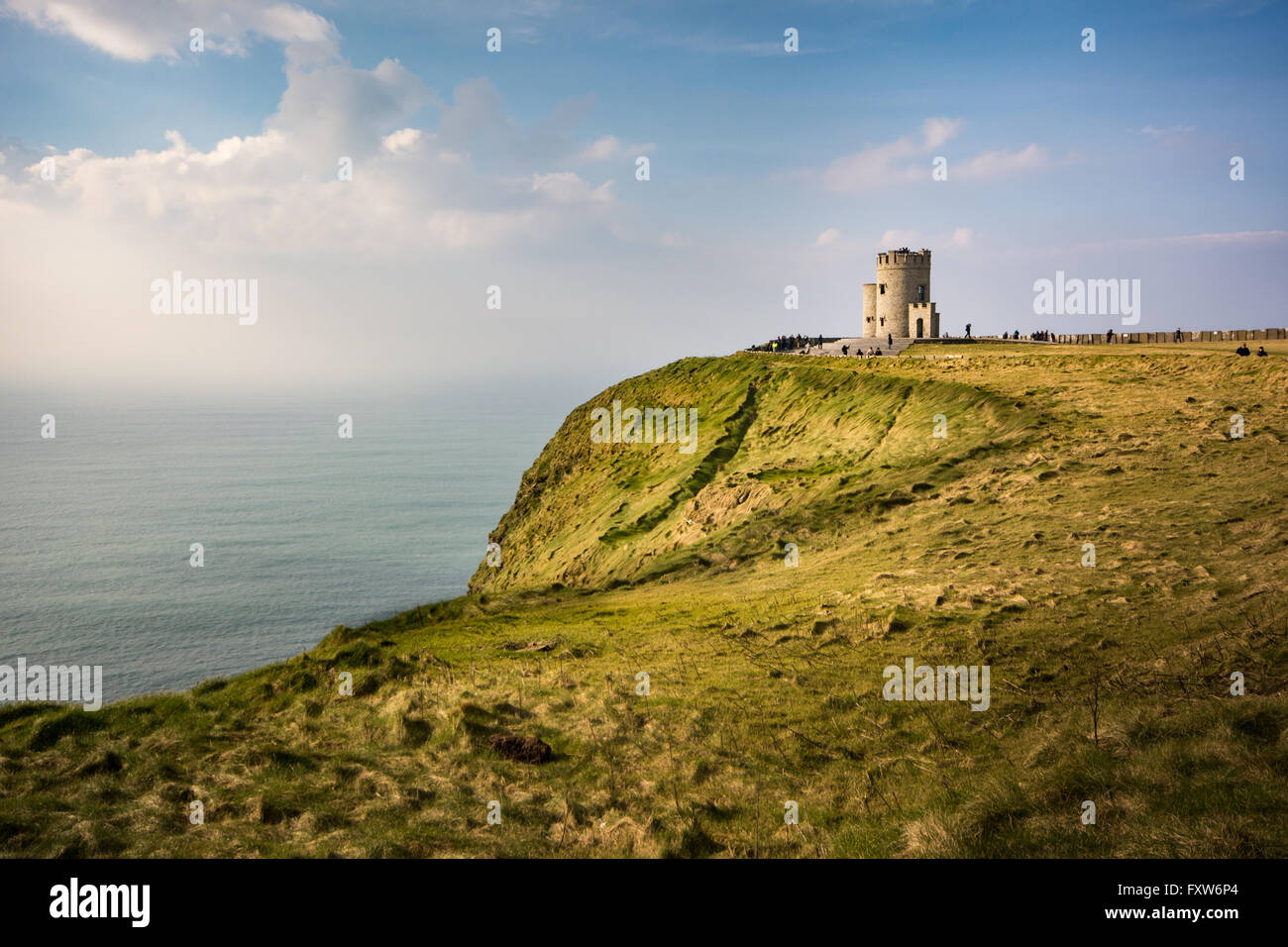 Klippen von Moher auf dem Wilden Atlantik Weg an der West Küste von Irland Stockfoto