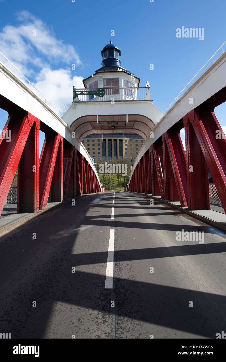 Drehbrücke, Fluss Tyne, England, England, verbindet Newcastle Upon Tyne und Gateshead, Nord-England, UK Stockfoto