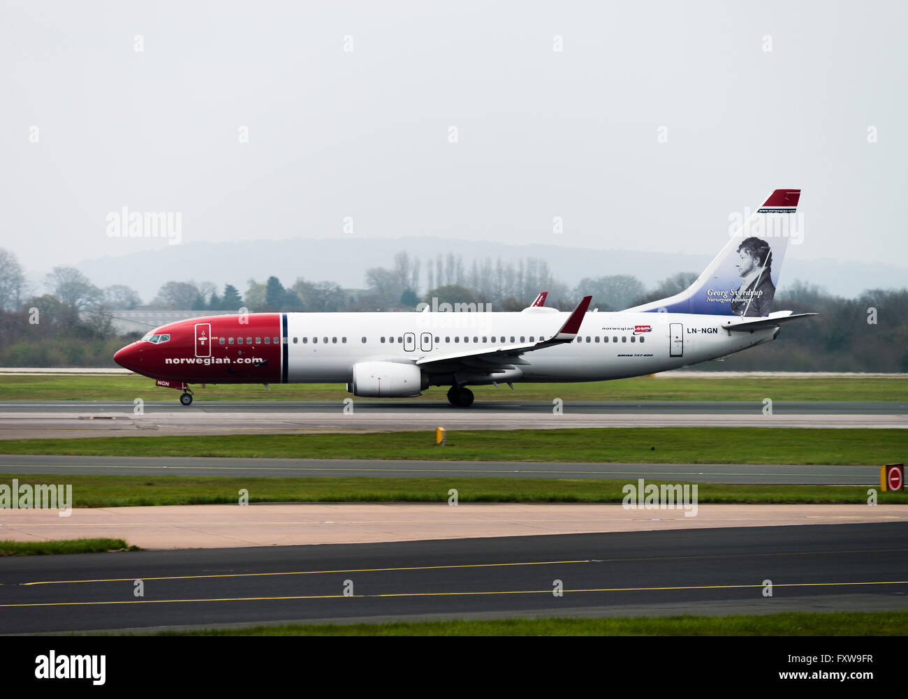 Norwegian Air Shuttle Boeing 737-8JP(WL) Airliner LN-NGN dem Start am Flughafen Manchester-England-Großbritannien Stockfoto