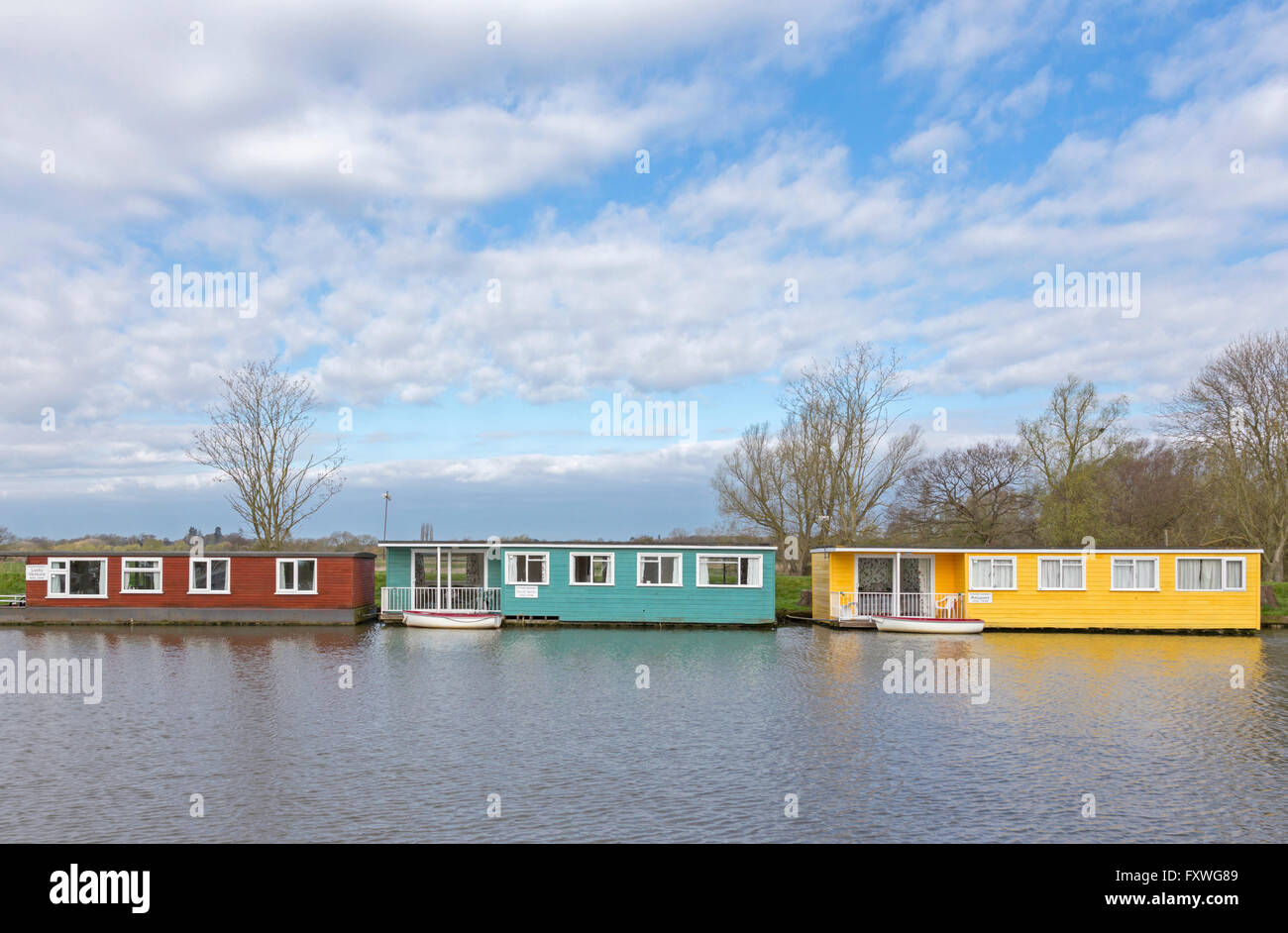 Hausboote auf dem Fluß Waveney, Beccles, Suffolk, England, UK Stockfoto