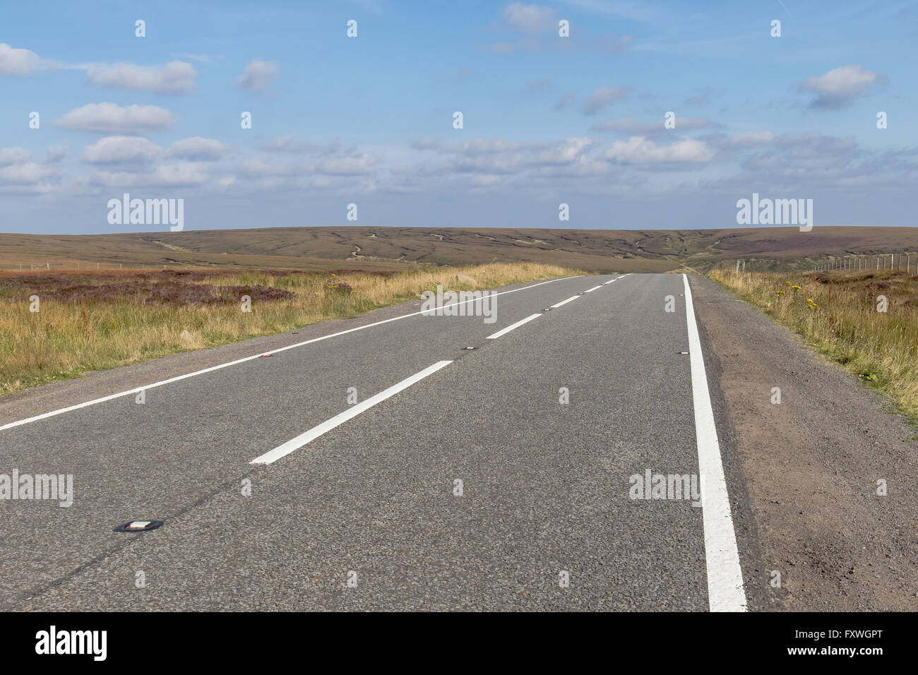 Die Schlange Passstrasse (A57) auf seinem Gipfel, Derbyshire, Großbritannien Stockfoto