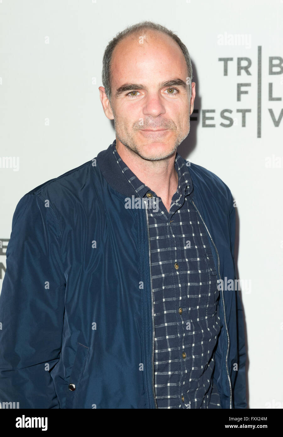 New York, Vereinigte Staaten von Amerika. 18. April 2016. Michael Kelly besucht Premiere Film Elvis & Nixon beim Tribeca Filmfestival am BMCC © Lev Radin/Pacific Press/Alamy Live News Stockfoto