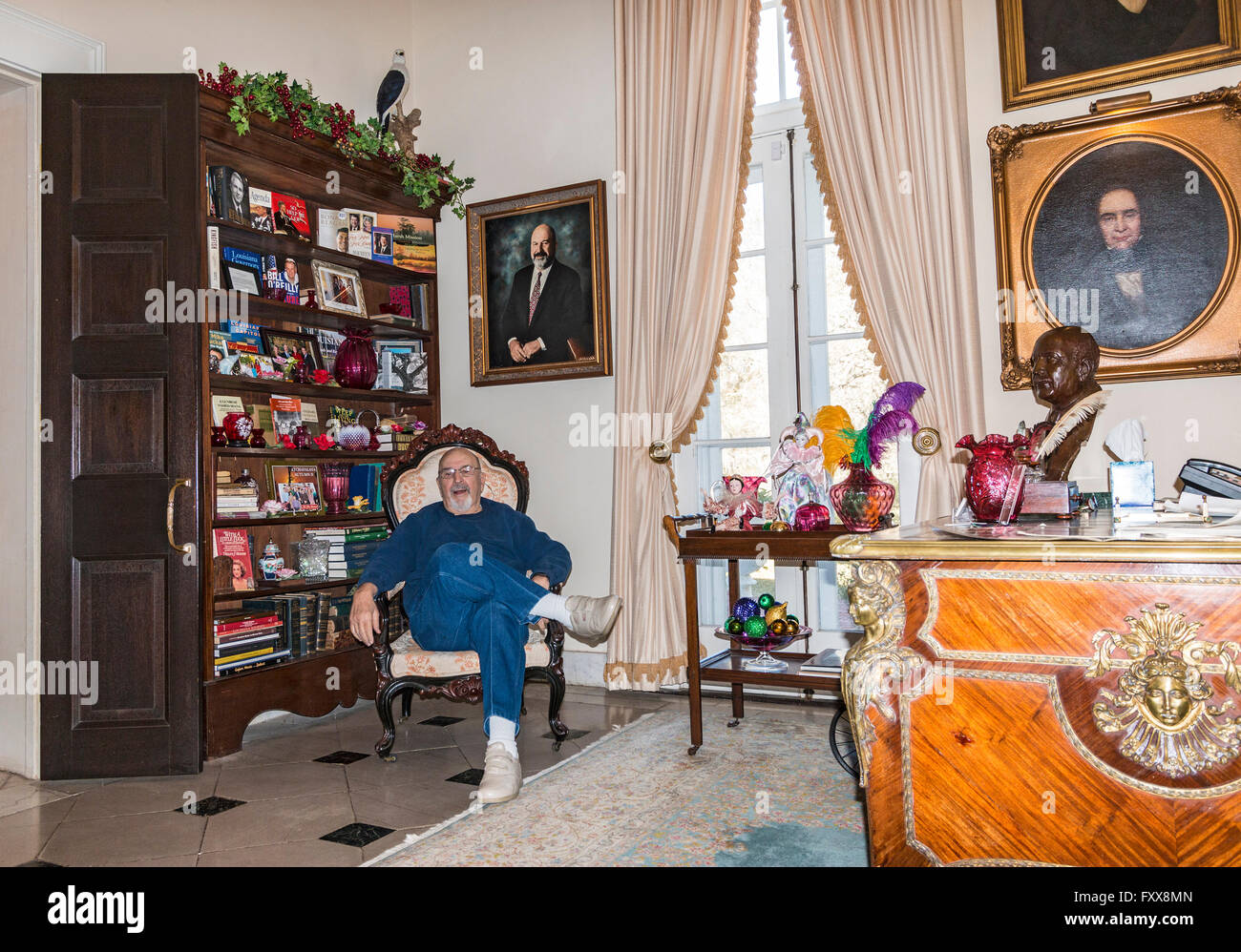 Ehemaliger Gouverneur Louisiana Murphy J. "Mike" Foster in seinem restaurierten Plantage nach Hause, Oaklawn Manor. Stockfoto