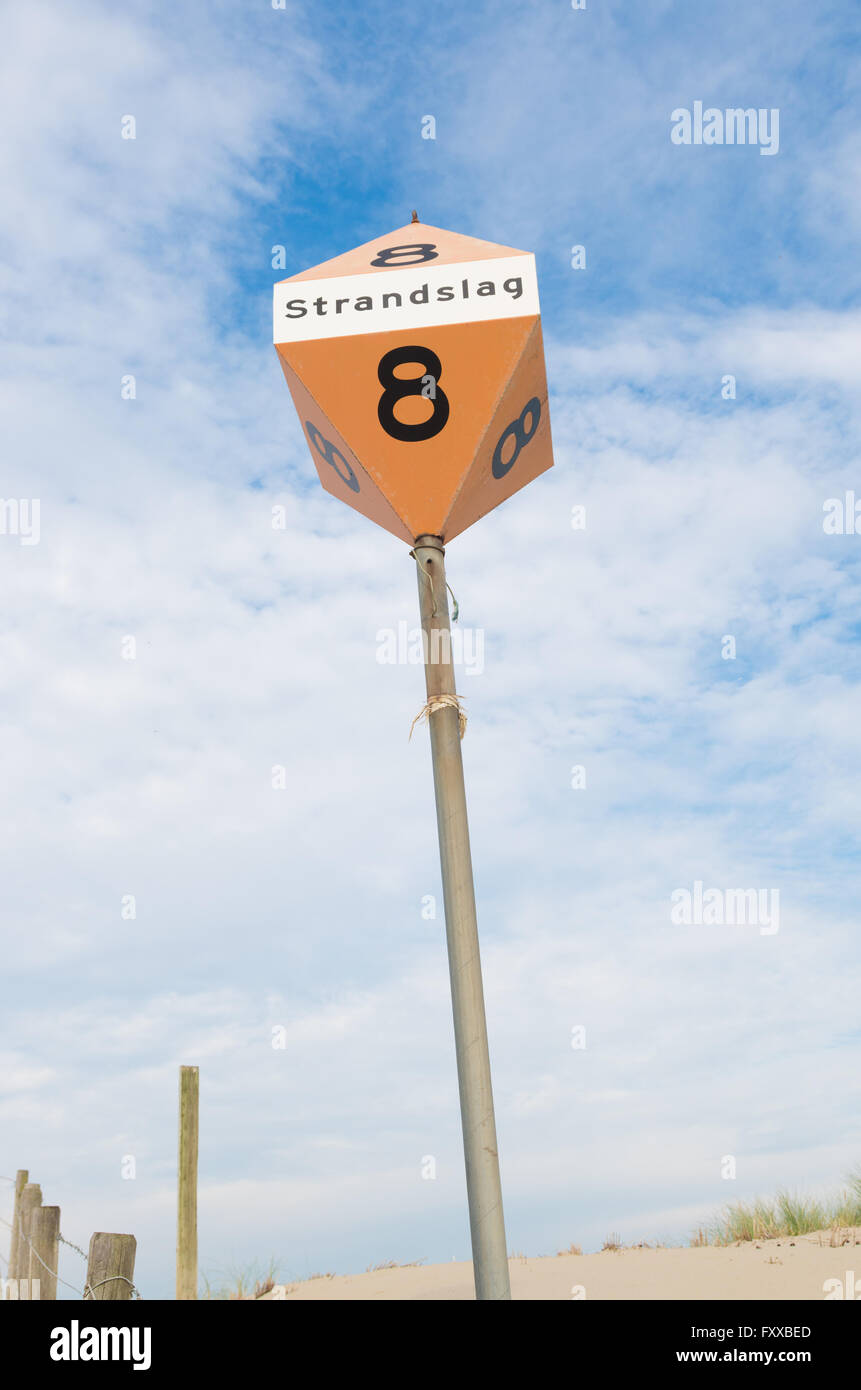 nummerierten Strand Pol am Strand Nordsee in den Niederlanden Stockfoto