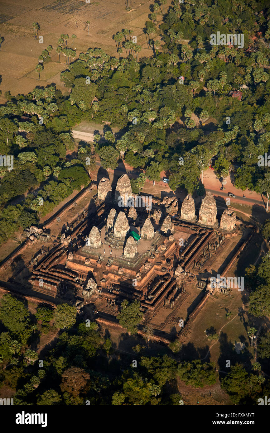 Pre Rup Tempelruinen (aus 961), UNESCO-Welterbe Angkor, Siem Reap, Kambodscha - Antenne Stockfoto