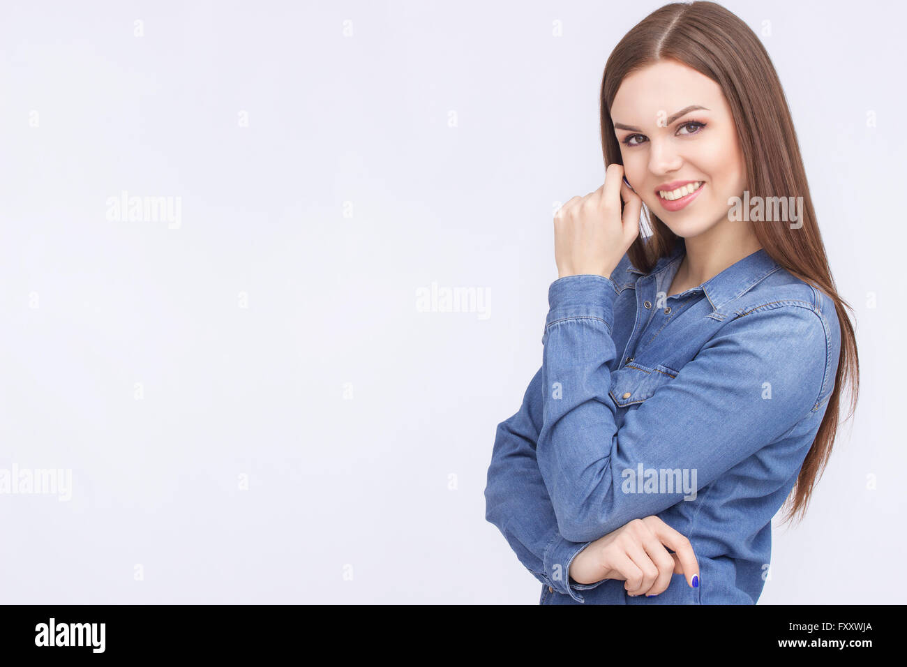 Casual Mädchen Stil isoliert auf weißem Hintergrund. Stockfoto